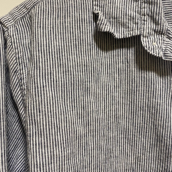 Gap - Men’s Linen Blend Button Down Shirt - Size Larger - Black & White Strip - Picture 5 of 5